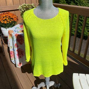 Blu Pepper Beautiful Like New Yellow Sweater Size Small